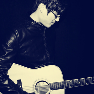 模特中出潮喷视频
